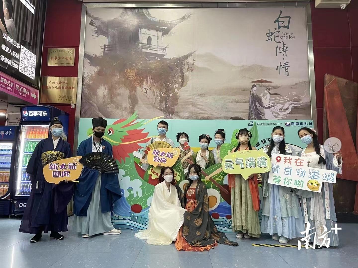 白蛇电影，励志传奇见证力量与自信绽放的传奇时刻