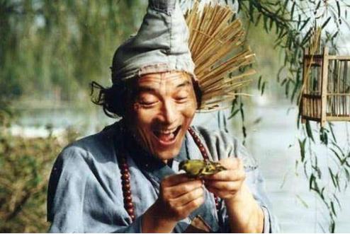 游本昌演艺生涯深度解析，经典角色的塑造与电视剧评价
