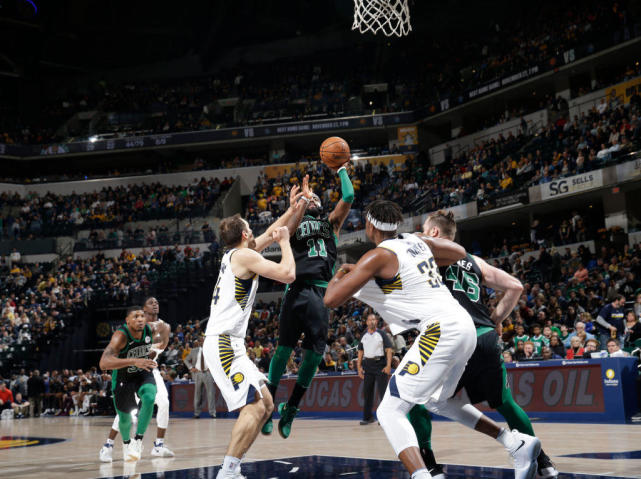 NBA最新录像及篮球之夜温馨瞬间回顾